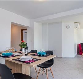 6 bedroom villa with pool near Pula, sleeps 12